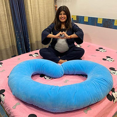 Premium C-Shaped Full Body Pregnancy Pillow – Cotton Maternity Support Cushion for Side Sleepers